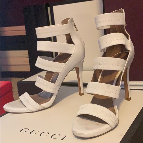 Joie heels - Picture 1 of 2